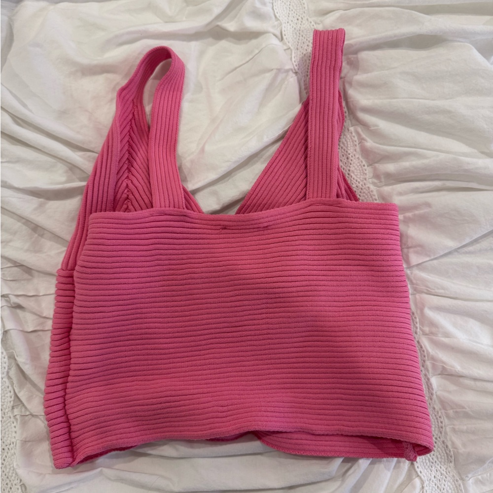 Pink knit top! - Picture 2 of 3